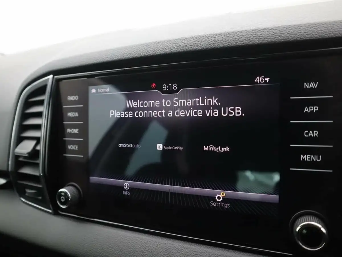 2018-skoda-karoq-15-tsi-se-l-ss-dsg-big-16