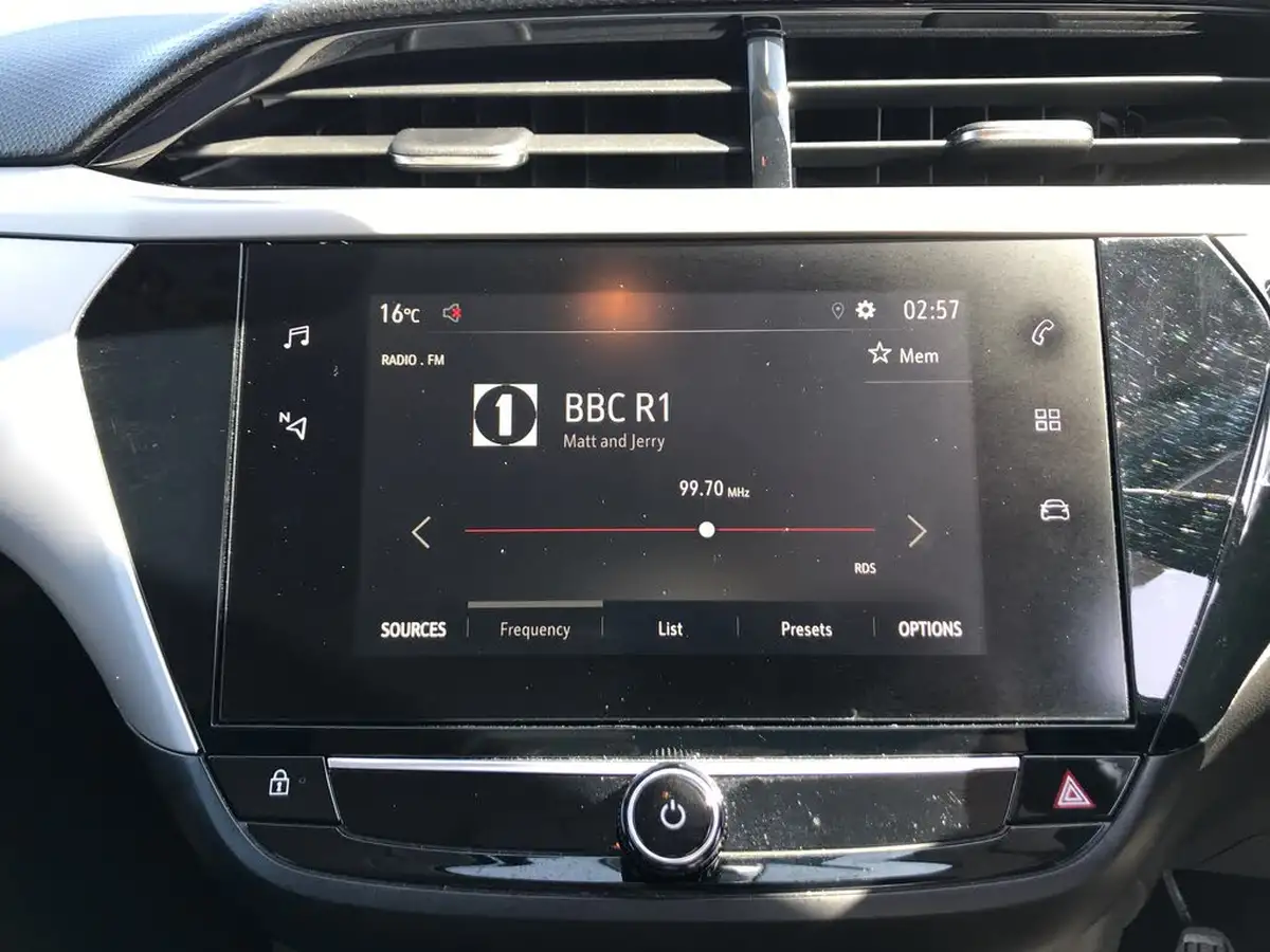 2020-vauxhall-corsa-12i-se-big-19