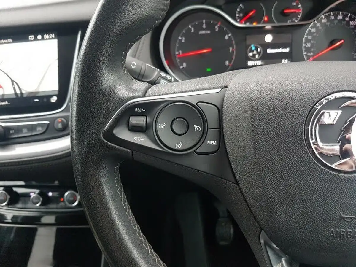 2021-vauxhall-grandland-x-12-griffin-big-16