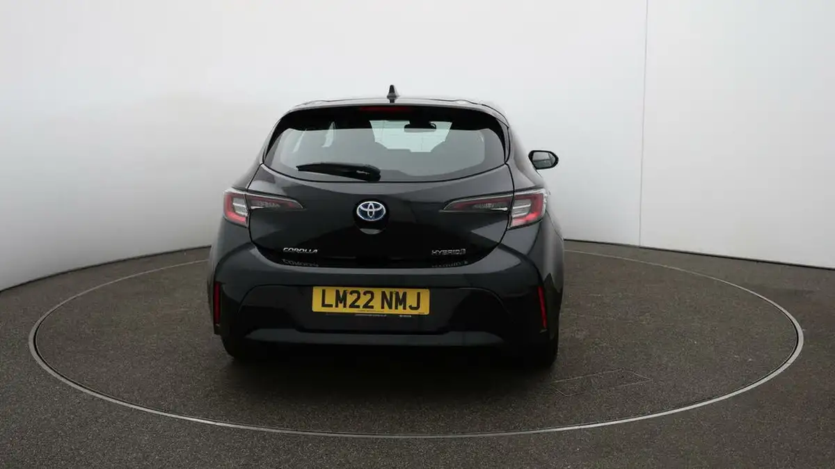 2022-toyota-corolla-18-vvt-i-icon-120bhp-trk-hatchback-5d-big-47