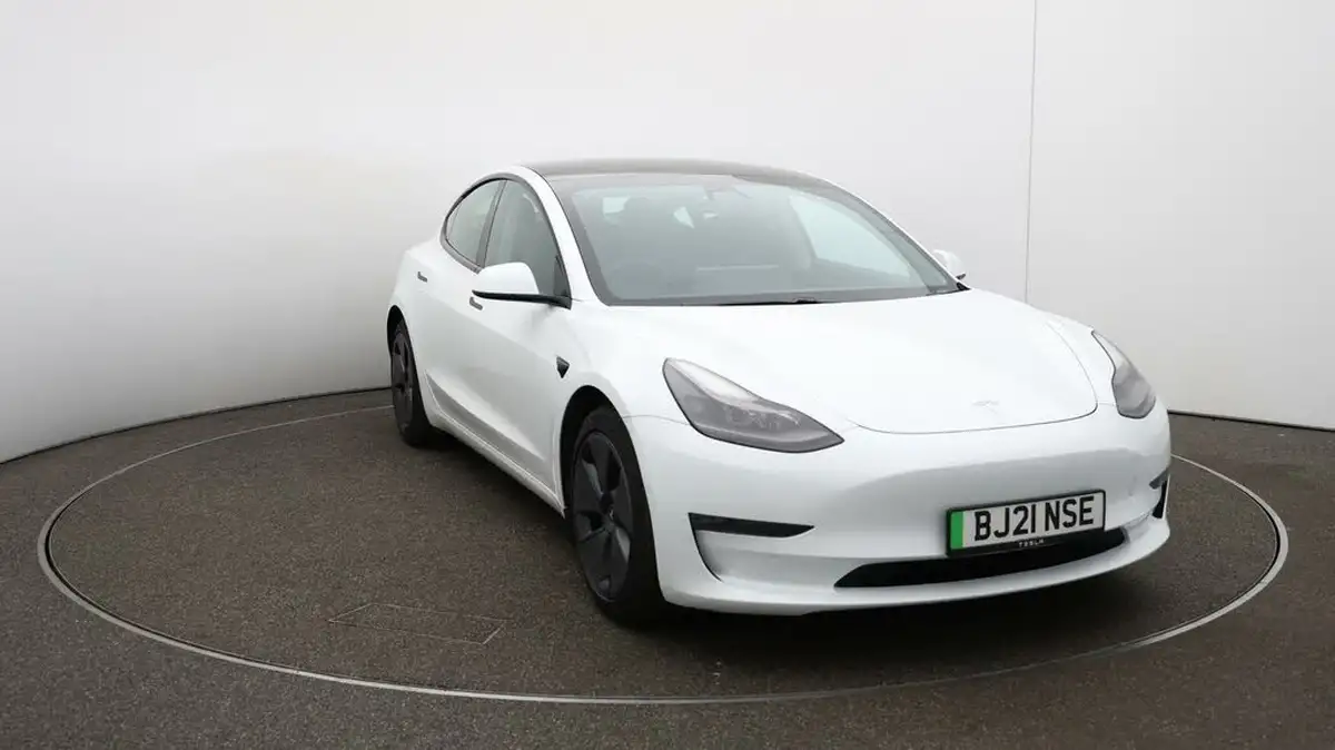 2021-tesla-model-3-e-long-range-4x4-big-34