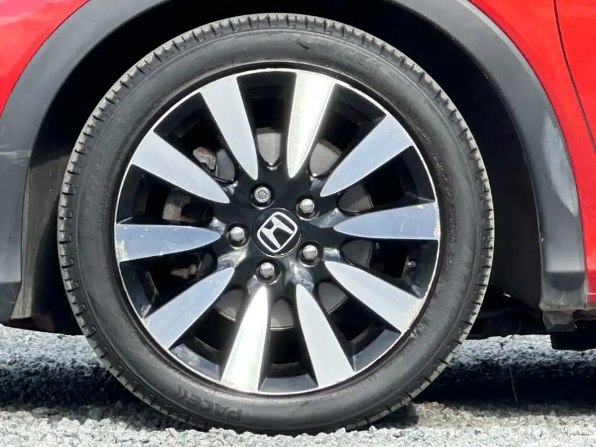 2014-honda-civic-18-sr-tourer-big-22