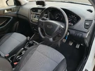 2016-hyundai-i20-10-active-small-9