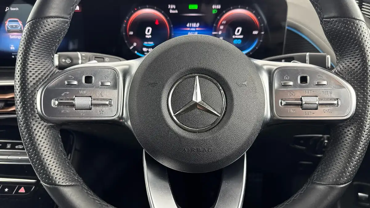 2022-mercedes-benz-eqc-e-eqc-400-amg-line-big-20