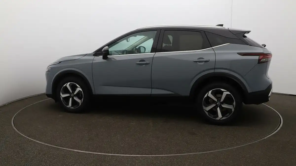 2021-nissan-qashqai-13-dig-t-premiere-edition-140ps-big-49