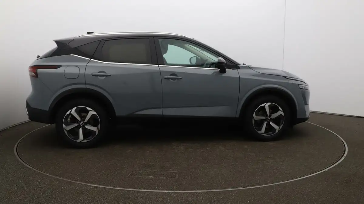 2021-nissan-qashqai-13-dig-t-premiere-edition-140ps-big-8