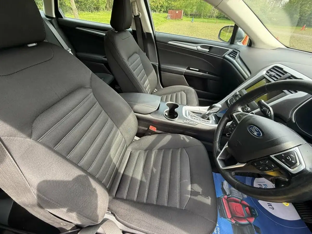 2017-ford-mondeo-20tdci-zetec-eco-estate-big-7