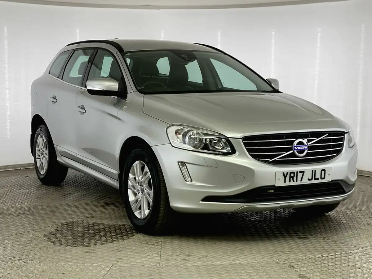 2017-volvo-xc60-20td-d4-se-big-0