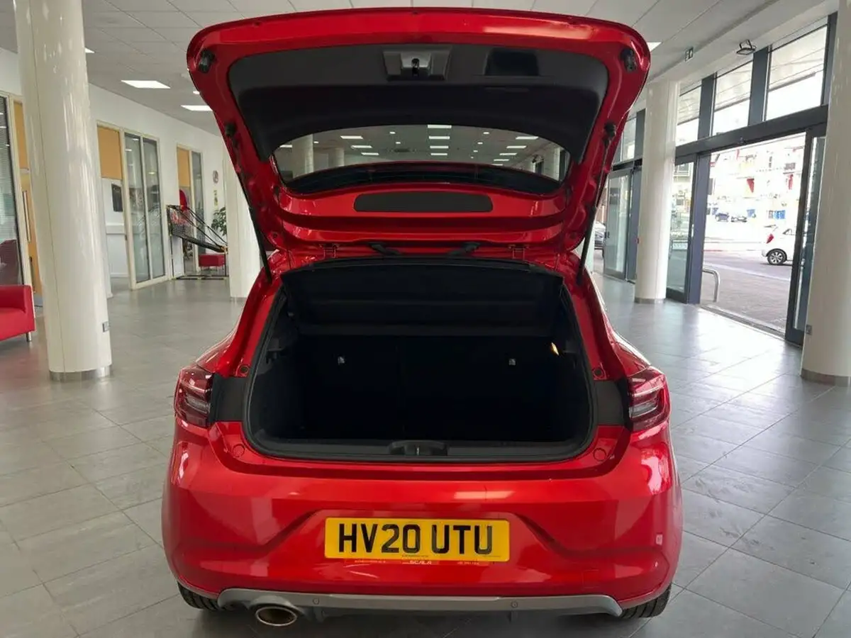 2020-renault-clio-13-tce-rs-line-big-46