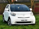 2010-toyota-iq-10-2-multidrive-small-0