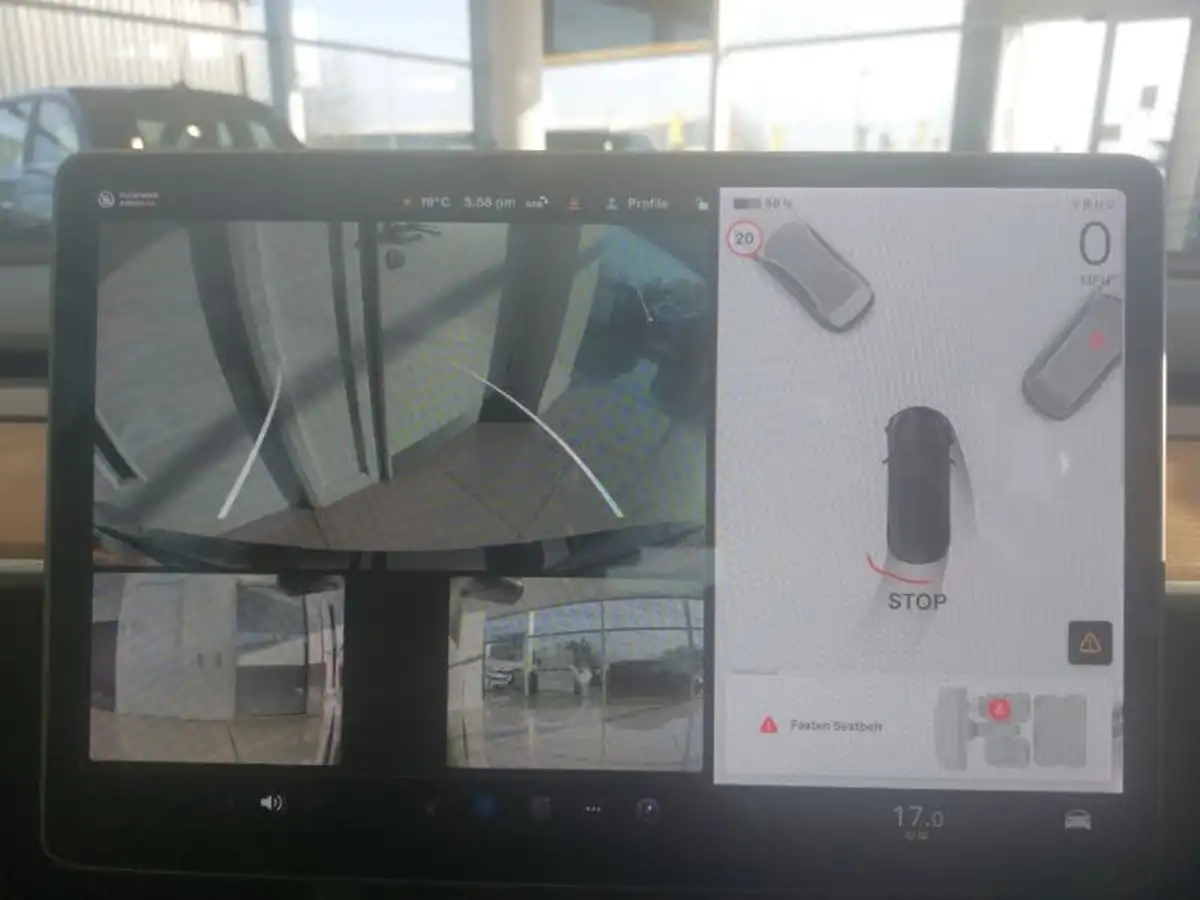 2021-tesla-model-3-e-long-range-awd-big-15