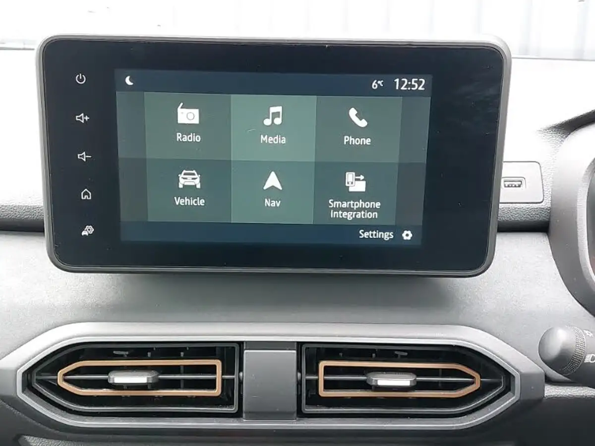2023-dacia-sandero-stepway-10-tce-essential-90bhp-big-9
