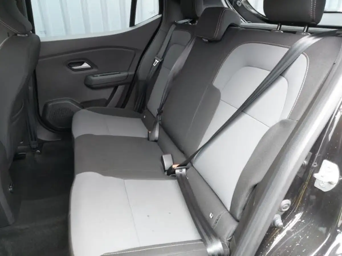 2023-dacia-sandero-stepway-10-tce-essential-90bhp-big-5