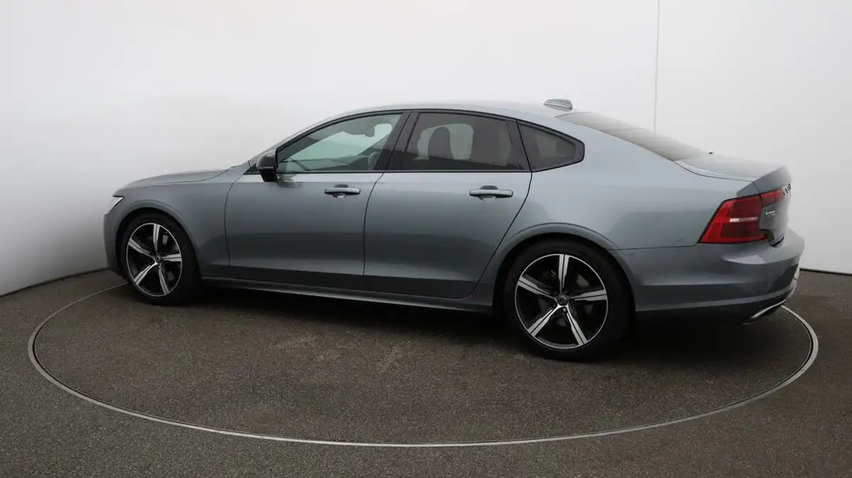 2020-volvo-s60-20-b5-r-design-big-39