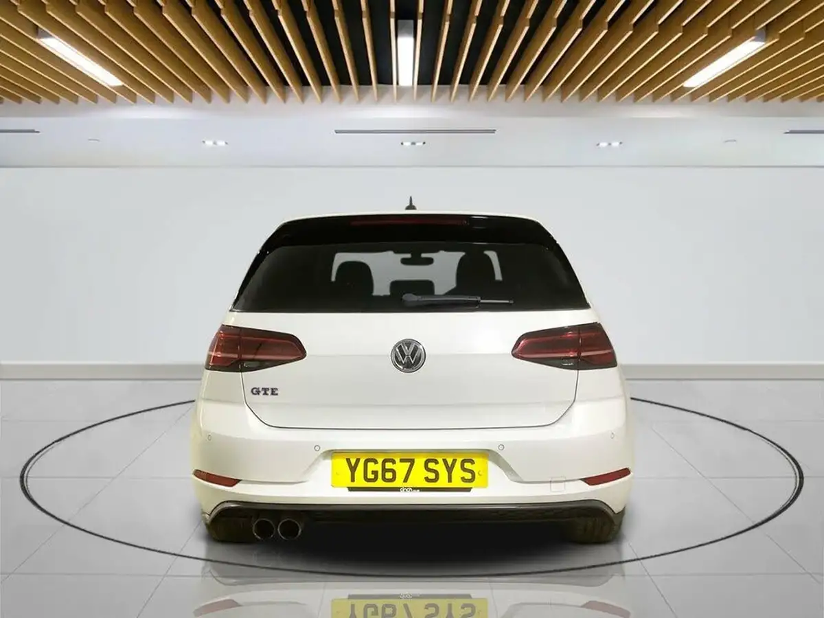 2017-volkswagen-golf-14-tsi-gte-advance-ss-big-6