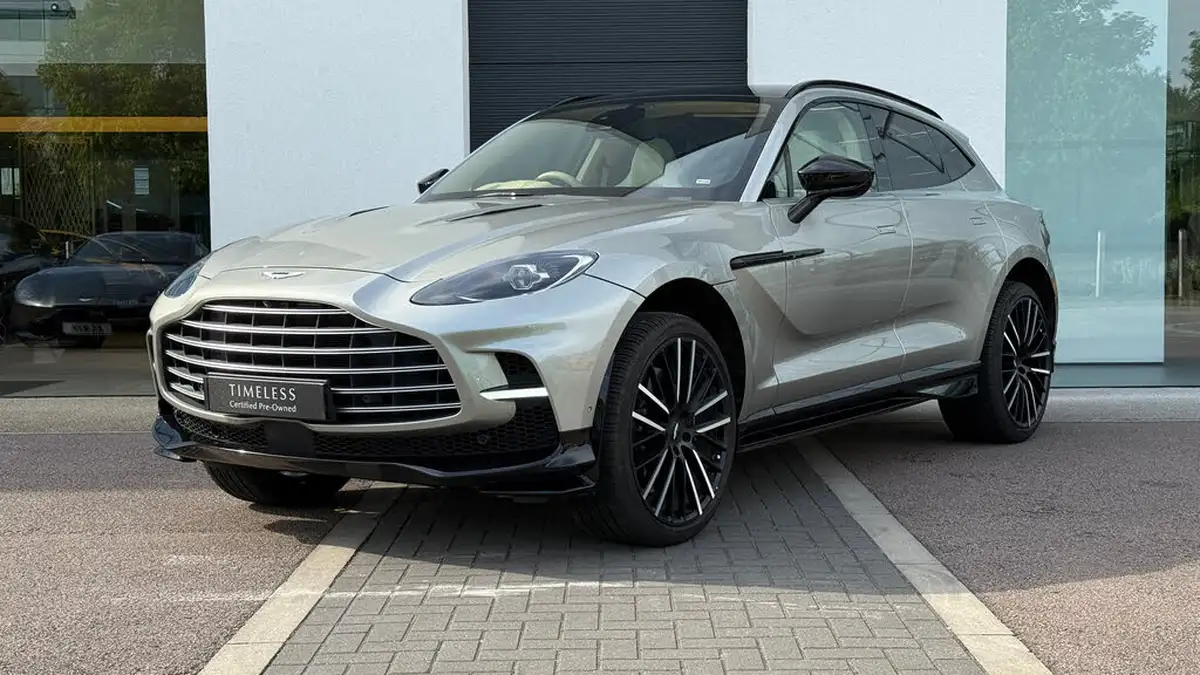 2023-aston-martin-dbx-40-v8-big-27