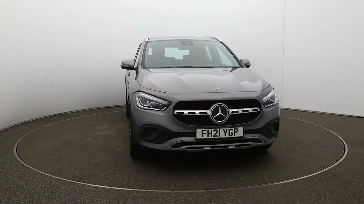 2021-mercedes-benz-gla-class-13-gla-200-sport-executive-big-33