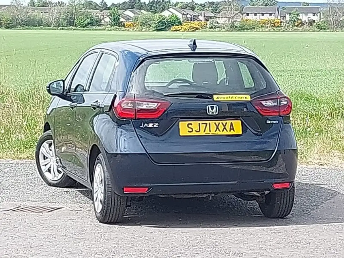 2021-honda-jazz-15-i-mmd-se-109ps-big-1