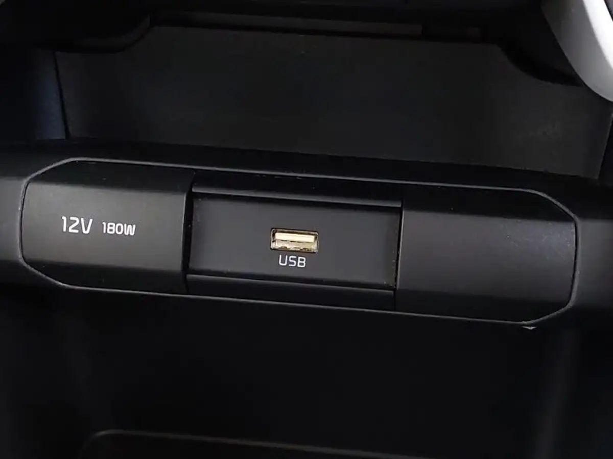2022-kia-picanto-10-3-big-14