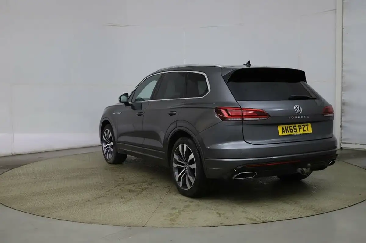 2019-volkswagen-touareg-30tdi-r-line-tech-286ps-big-6