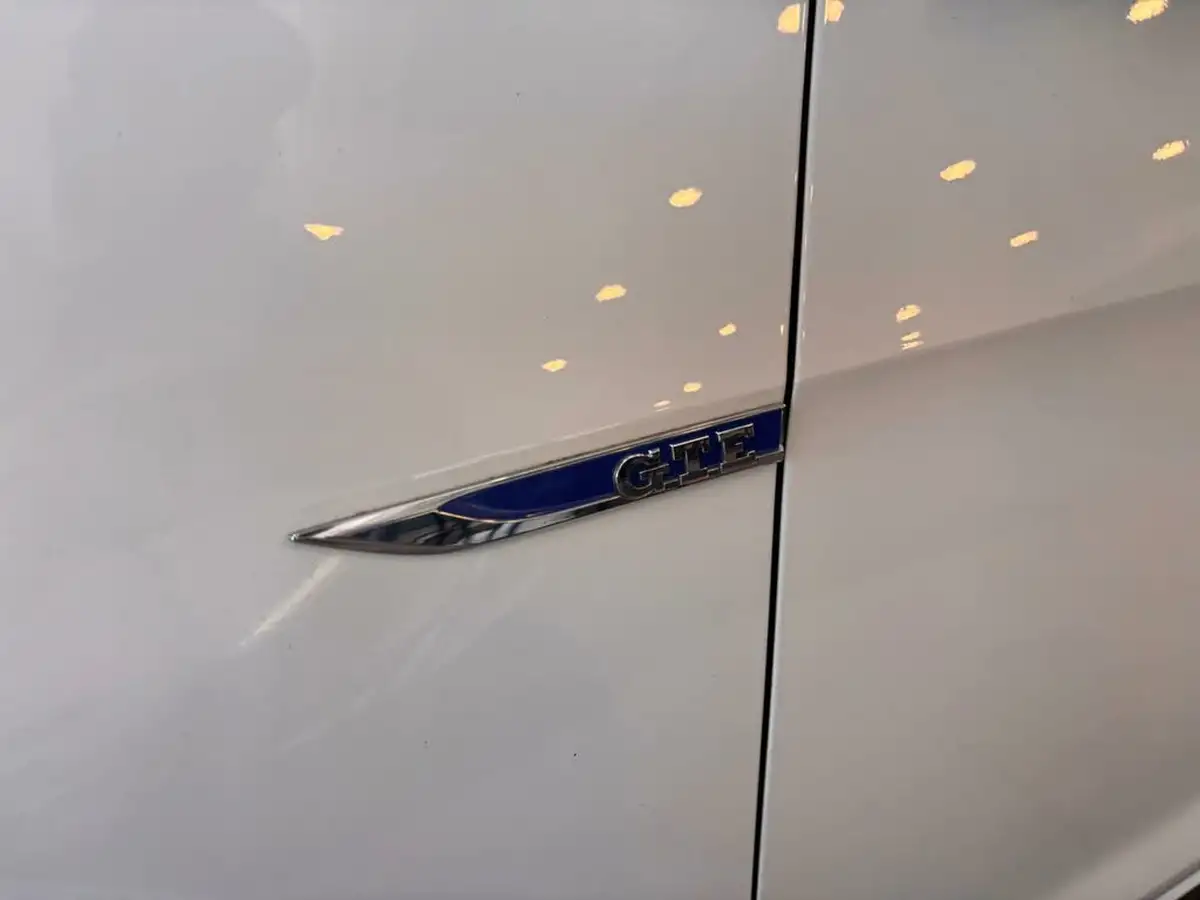 2017-volkswagen-golf-14-tsi-gte-ss-big-20