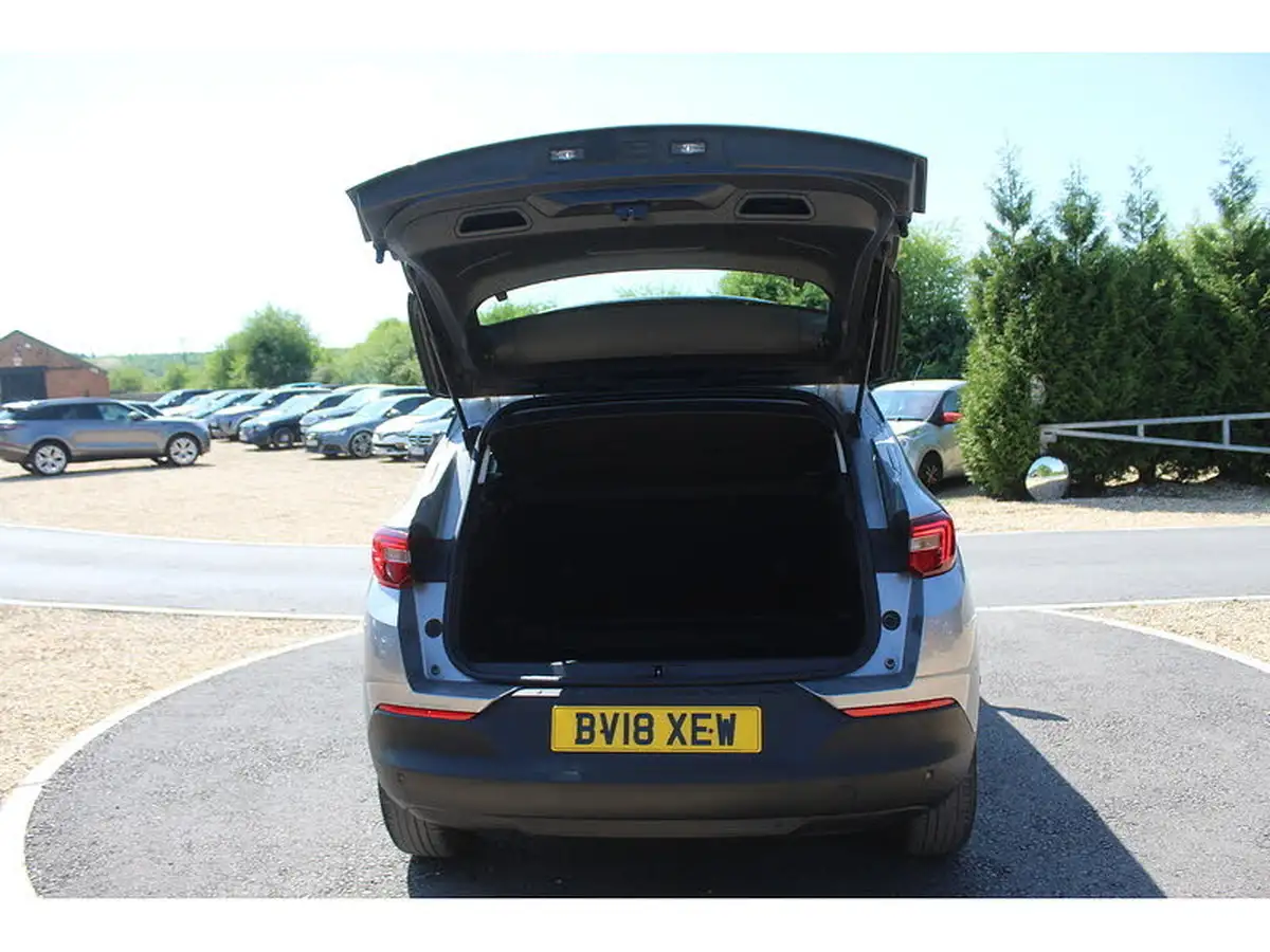 2018-vauxhall-grandland-x-16cdti-se-122ps-ecotec-big-31