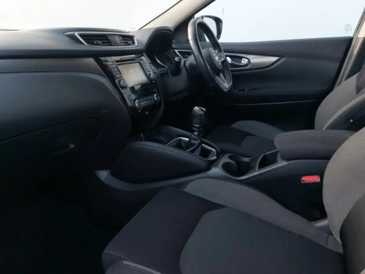 2017-nissan-qashqai-15dci-n-connecta-big-4
