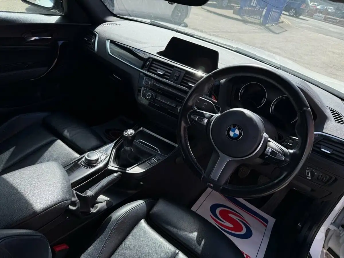 2018-bmw-1-series-15-118i-m-sport-3d-big-2