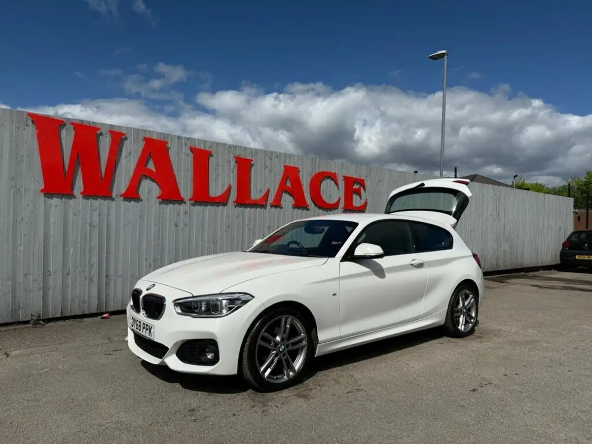2018-bmw-1-series-15-118i-m-sport-3d-big-30
