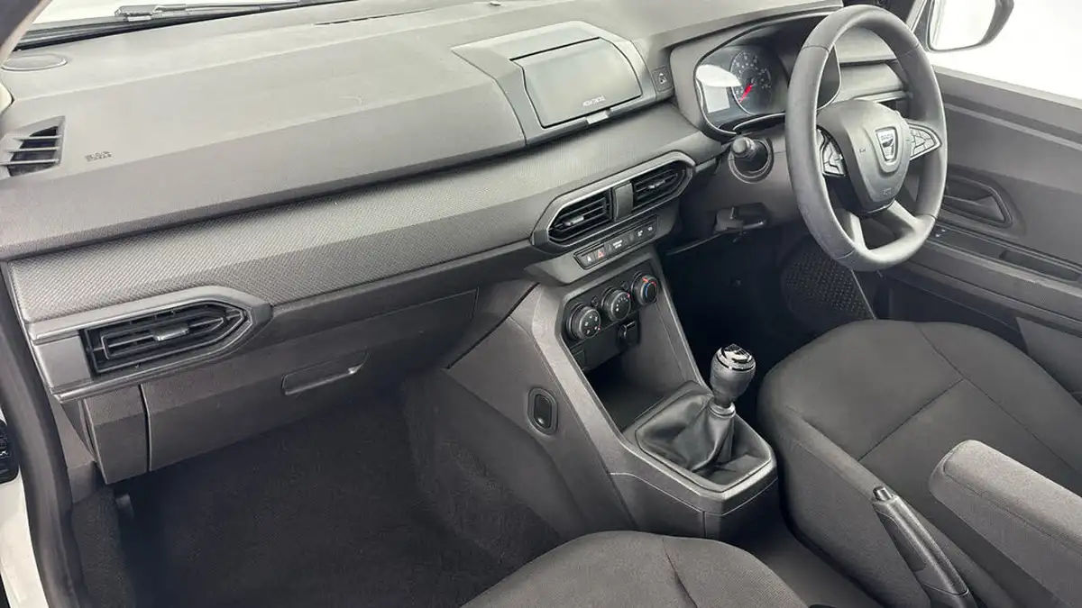 2021-dacia-sandero-10-tce-essential-90bhp-big-9