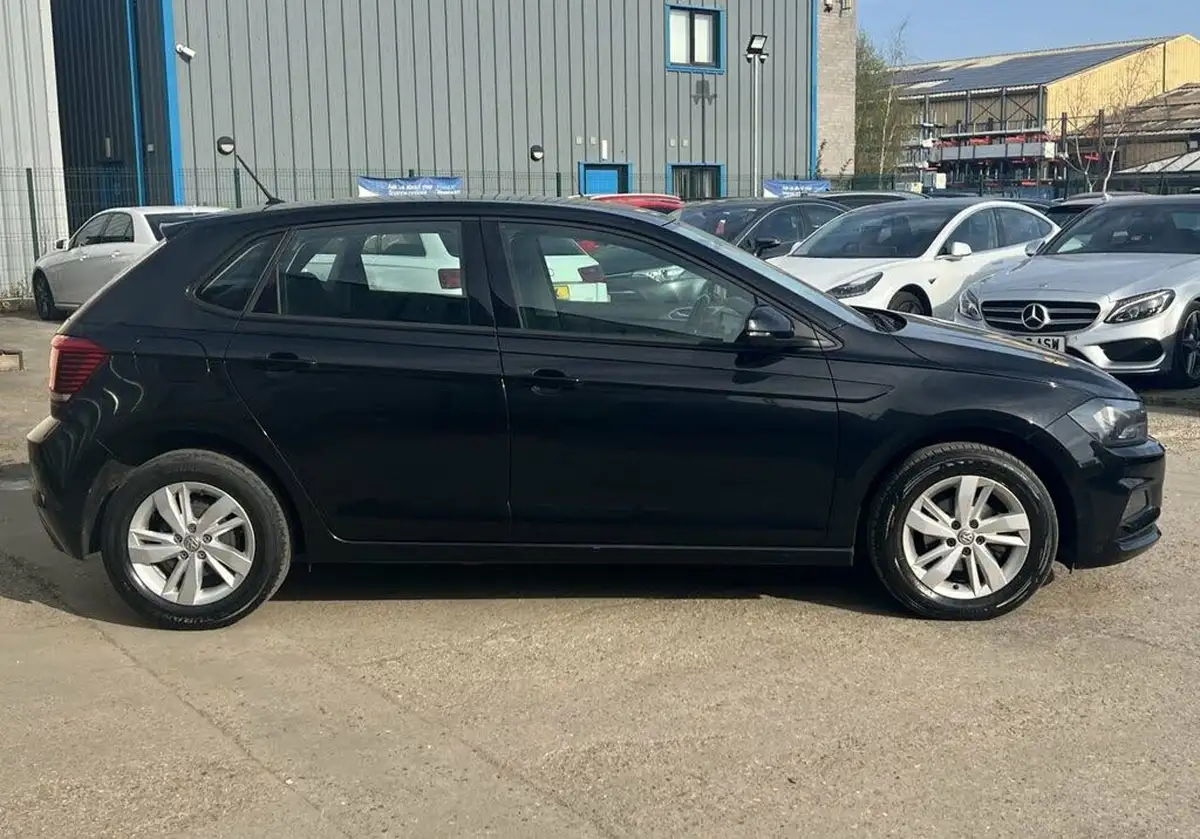 2018-volkswagen-polo-10-tsi-se-big-6