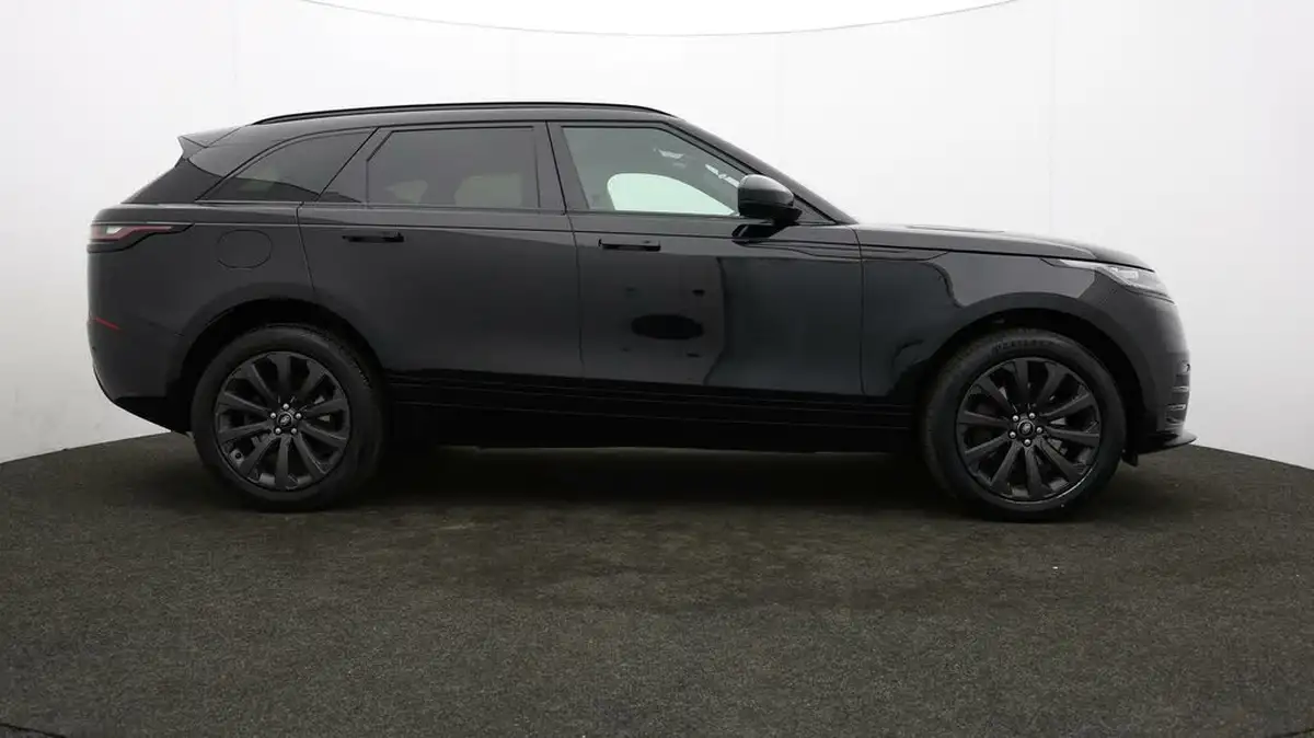 2022-land-rover-range-rover-velar-20-d200-r-dynamic-se-big-34