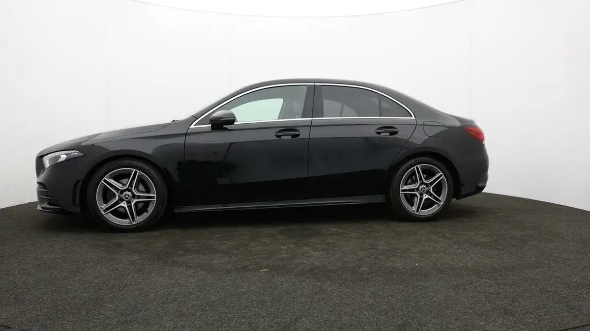2020-mercedes-benz-a-class-13-a200-amg-line-saloon-4d-7g-dct-big-58