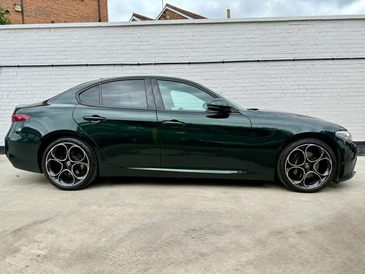 2021-alfa-romeo-giulia-20-veloce-276bhp-big-0