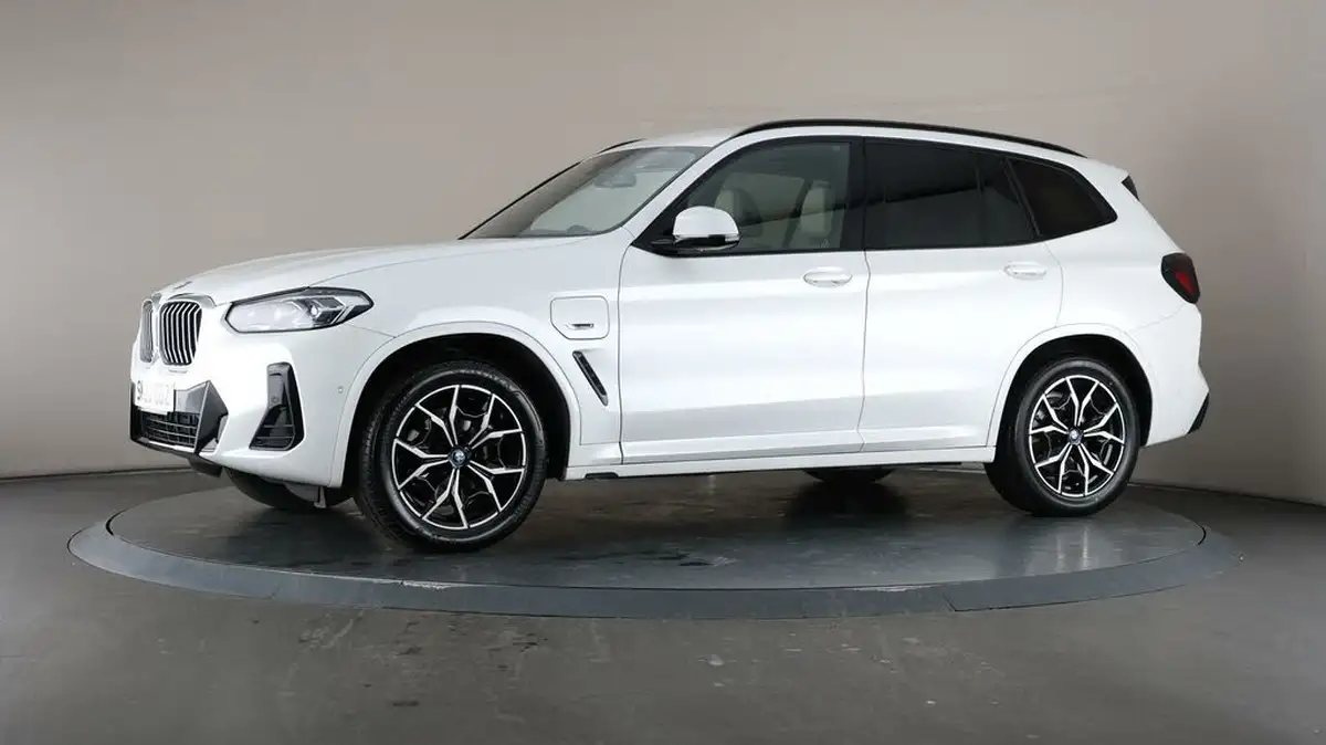 2022-bmw-x3-20-xdrive-30e-m-sport-big-32