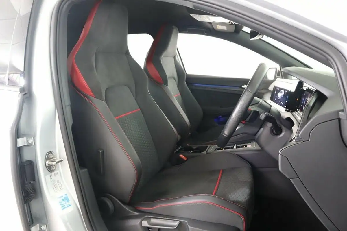 2021-volkswagen-golf-20-tsi-gti-clubsport-big-10