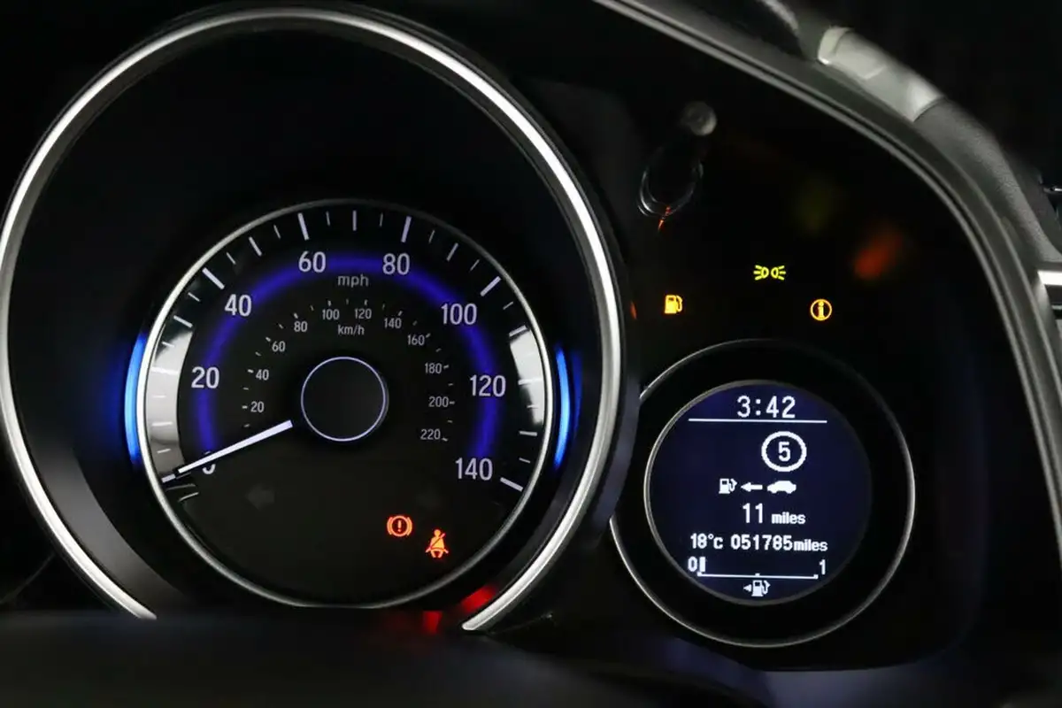 2020-honda-jazz-13-i-vtec-ex-cvt-big-19