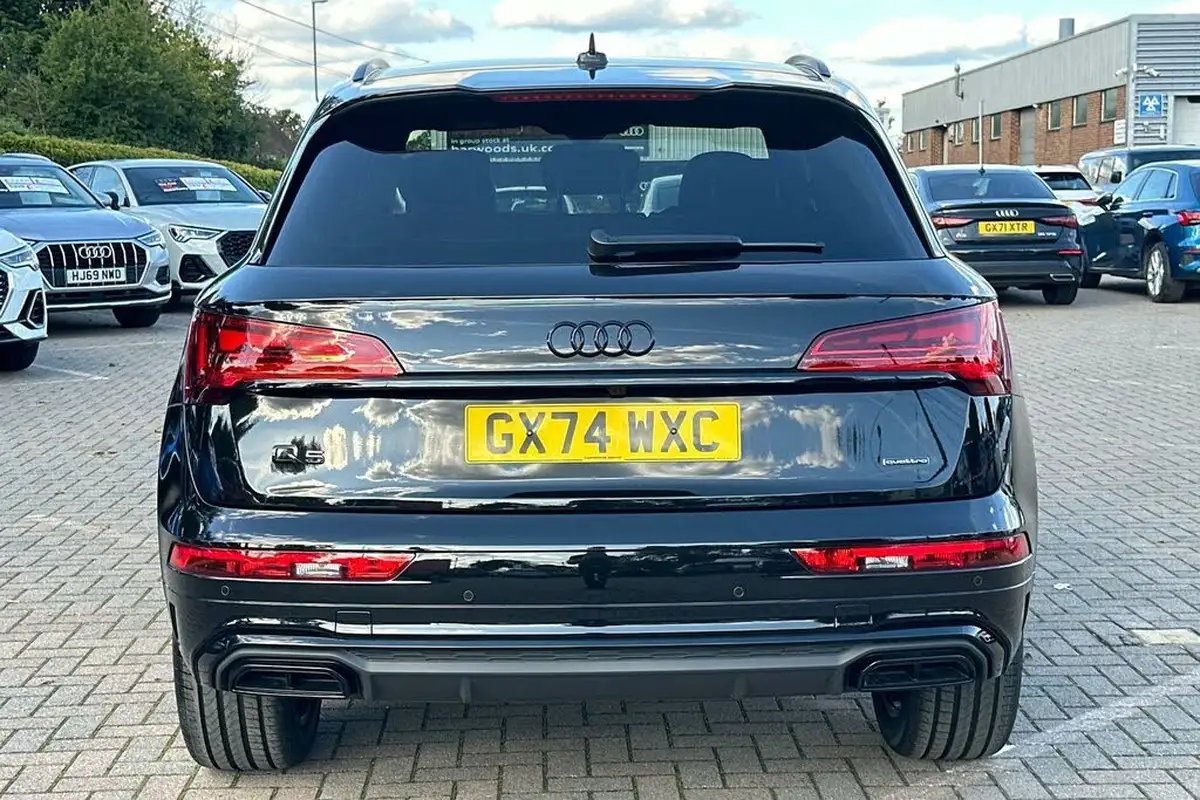 2024-audi-q5-20-tdi-s-line-big-4
