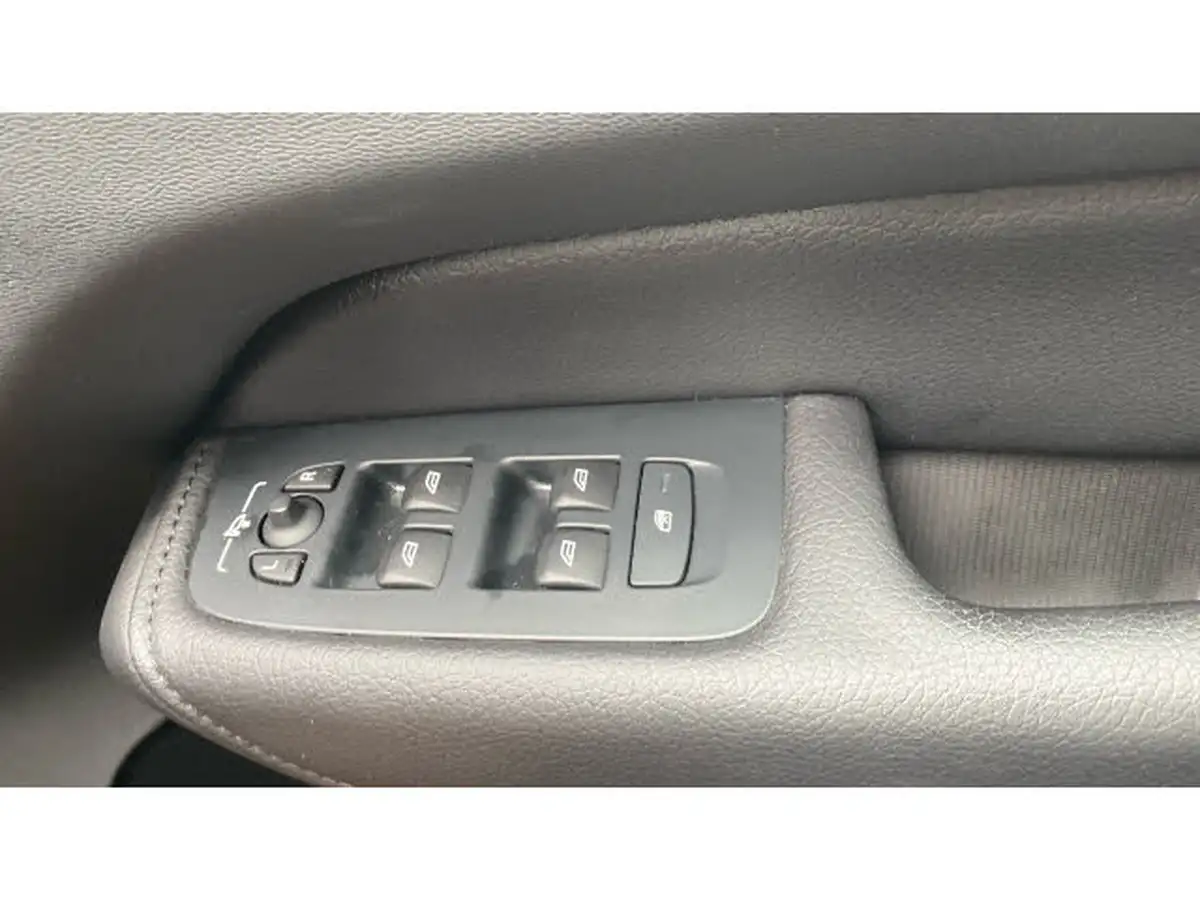 2021-volvo-xc60-20td-b4-momentum-awd-big-26