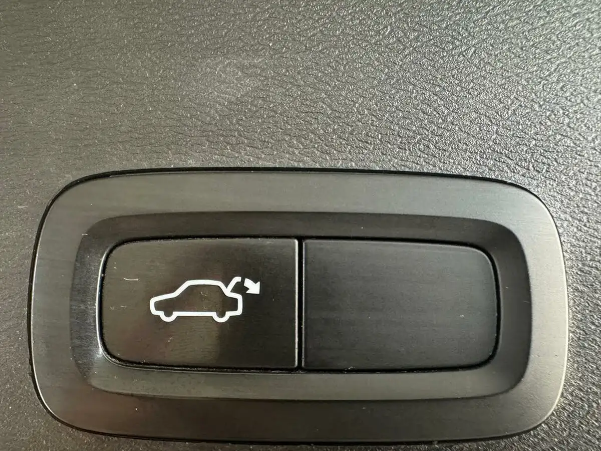 2021-volvo-xc40-15-t5-inscription-pro-258bhp-big-13