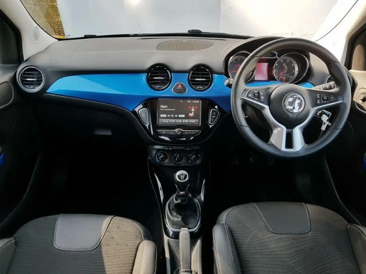 2019-vauxhall-adam-12i-griffin-big-2