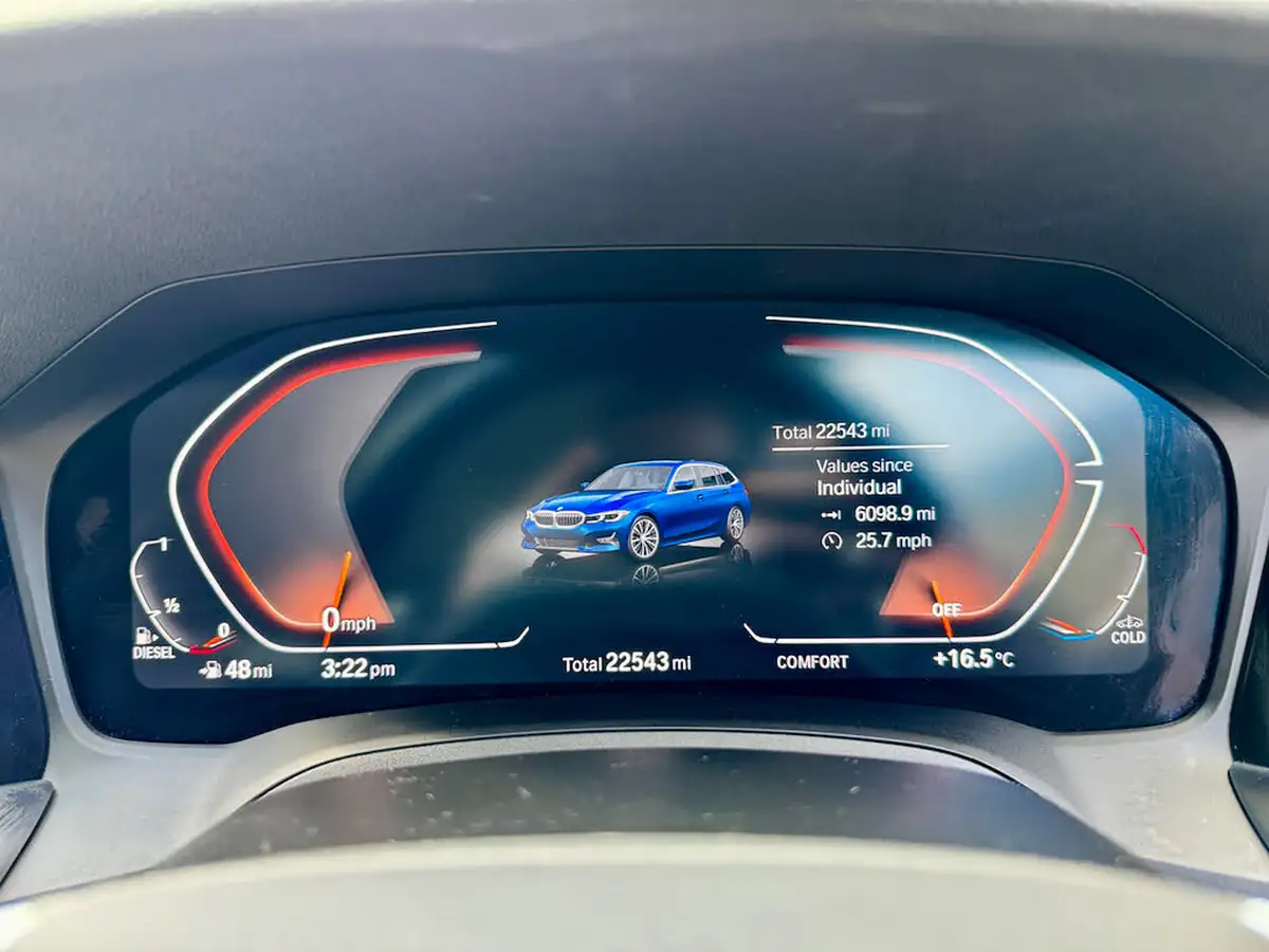 2021-bmw-3-series-20td-320d-sport-touring-5d-big-22