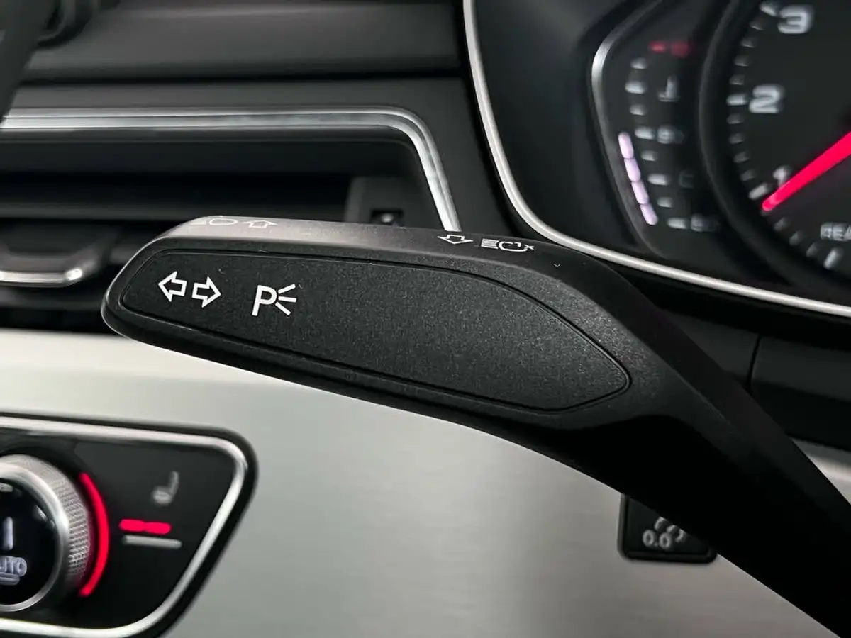 2017-audi-a4-avant-20-tfsi-s-line-tronic-big-23
