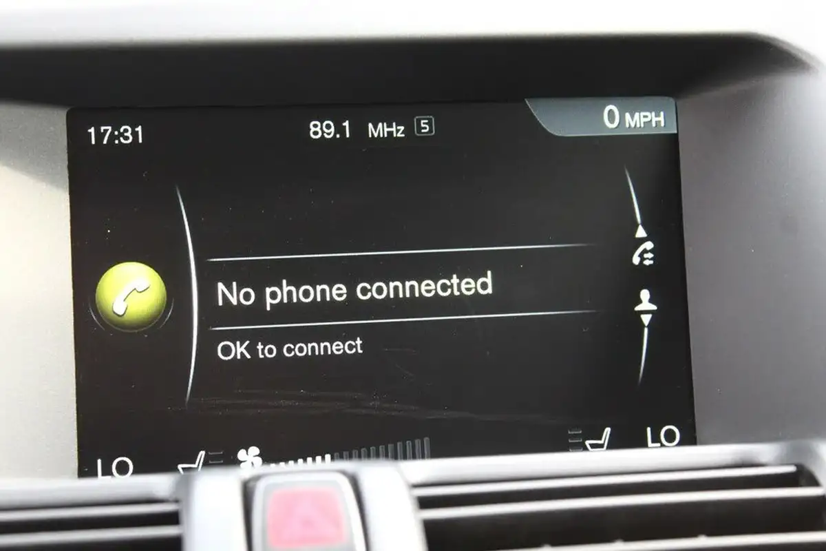 2015-volvo-xc60-big-8