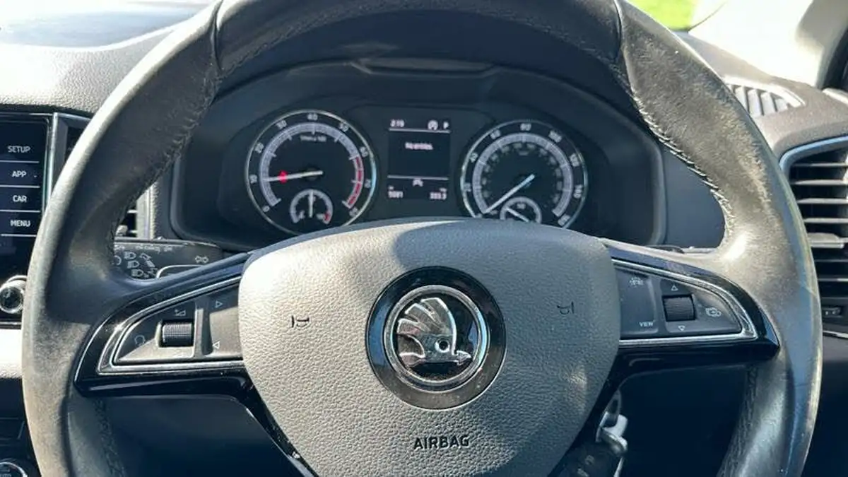 2020-skoda-karoq-15-tsi-se-dsg-big-17