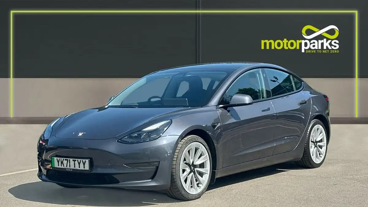 2021-tesla-model-3-e-long-range-awd-big-6