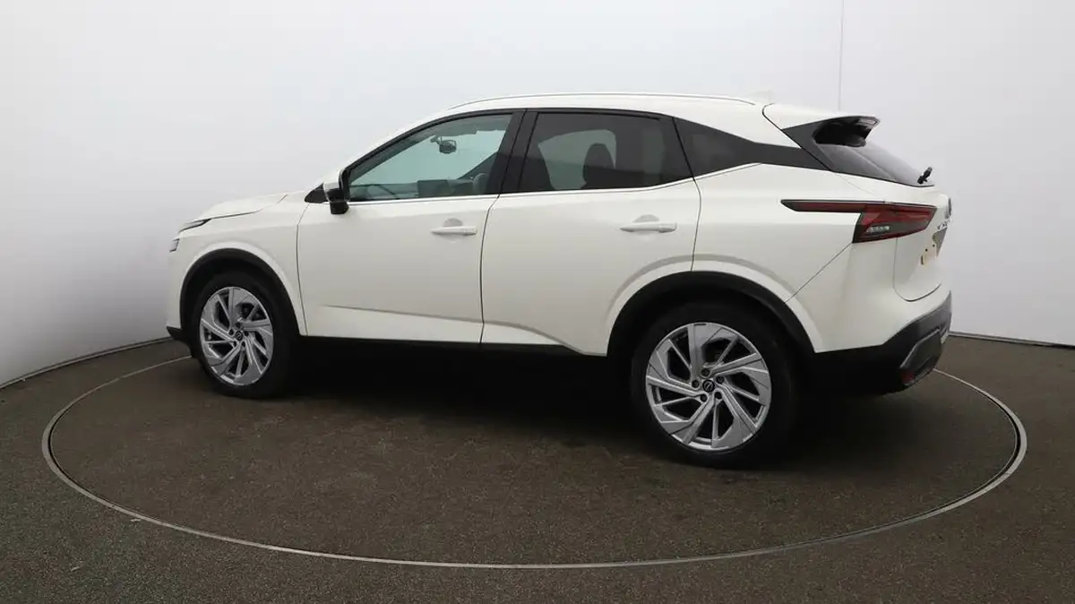 2022-nissan-qashqai-13-dig-t-tekna-big-40