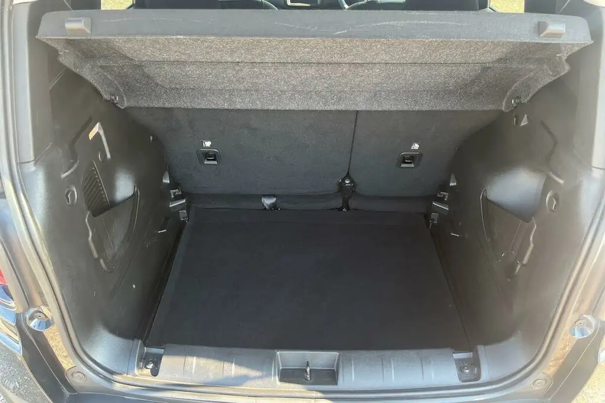 2022-jeep-renegade-10-gse-night-eagle-big-19
