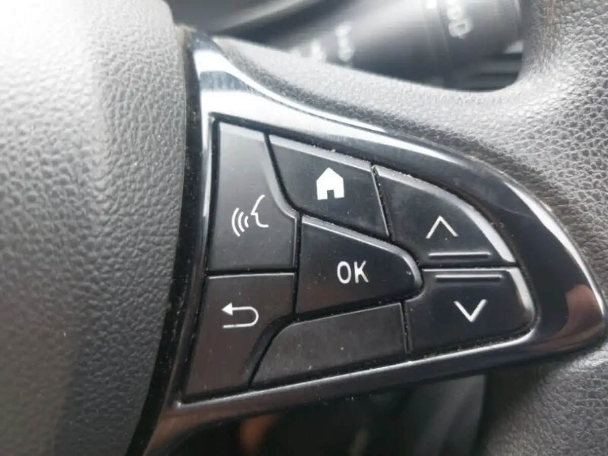 2022-dacia-sandero-stepway-10-tce-essential-90bhp-big-12