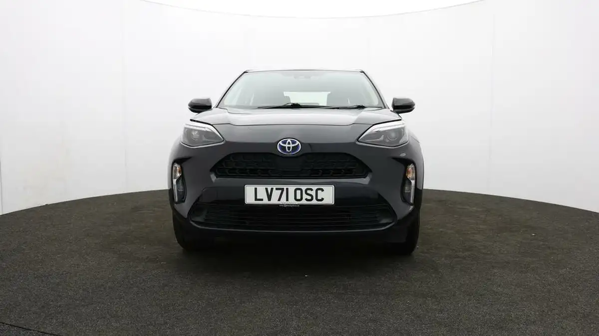 2021-toyota-yaris-cross-15-vvt-i-icon-big-46